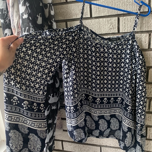 Navy blue summer tops bundle - Picture 5 of 9